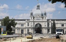 Фото 4: «До кінця цього року вже можна буде трамваєм проїхати прямо до входу у вокзал», — А. Садовий про ремонт пл. Двірцевої