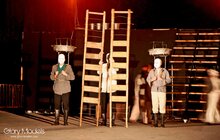 Фото 41: Відкриття фестивалю «Золотий лев» вуличною виставою «Вишневий сад» за п'єсою А. П. Чехова