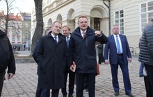Фото 13: Дональд Туск розпочав візит до Львова з відвідин Ратуші