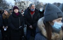 Фото 8: У Львові в пам’ять про Небесну Сотню у небо запустили світлові промені