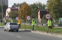 Фото 1: Львівські школярі закликали водіїв зменшити швидкість