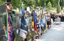 Фото 22: Пластуна-сеньйора Олеся Криськіва поховали на Личакові в родинному гробівці (поле № 52)