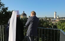 Фото 6: Блаженніший Епіфаній вшанував захисників України на Меморіалі Героїв Небесної Сотні у Львові