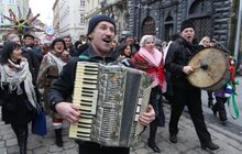 Фото 2: Центром Львова пройшла традиційна Хода звіздарів
