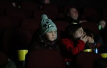 Фото 3: Дітей із модульного містечка повели в кінотеатр на українську Мавку