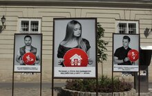 Фото 3: На пл Ринок відкрили фотовиставку до Всесвітнього дня боротьби з торгівлею людьми