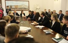 Фото 10: Апаратну нараду в мерії вперше провела юна львів’янка