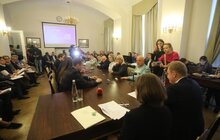Фото 11: Апаратну нараду в мерії вперше провела юна львів’янка