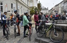 Фото 1: У Львові з площі Ринок стартував веломарафон «Львівська Сотка. Осінь»