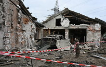Фото 2: У Малехові впав ворожий реактивний безпілотник: двох жінок госпіталізували, пошкоджено 5 будинків