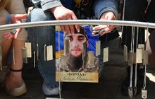Фото 8: «Місце надії»: на площі Ринок встановили крісло, яке чекає свого Героя