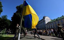 Фото 2: Львів відзначає День Конституції: у центрі міста урочисто підняли національний стяг