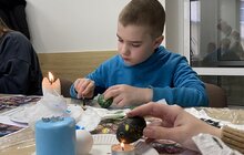Фото 9: Діти військовослужбовців розмальовували писанки у Центрі допомоги воїнам