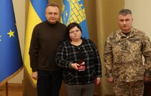 Фото 1: Дев’ятьом родинам полеглих захисників у мерії Львова вручили державні нагороди