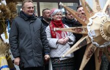 Фото 4: На площі Ангелів встановили головного різдвяного дідуха Львова (фото/відео)