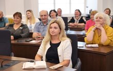 Фото 2: «Світ на слух»: у мерії провели навчання як комунікувати та взаємодіяти з незрячими людьми (відео)