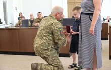 Фото 15: Ще 30 львів’ян посмертно нагородили «Почесним знаком Святого Юрія» за оборону Незалежності України (фото)