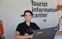 Фото 10: Біля залізничного вокзалу відкрили Центр туристичної інформації: там можна оформити та придбати ЛеоКарт (відео)