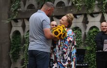 Фото 10: Ніно Катамадзе дала безкоштовний концерт для поранених військових у дворику львівської Ратуші (фото/​відео)
