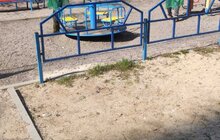 Фото 17: На території Львова проводять миття і дезінфекцію дитячих майданчиків