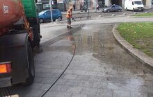 Фото 6: Комунальні служби проводять миття і дезінфекцію в місті