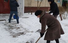 Фото 28: Працівники Львівської мерії долучились до прибирання міста від снігу