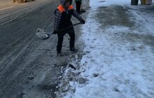 Фото 96: Минулої ночі в місті працювало 95 одиниць техніки, для посипання доріг використано 492 м3 піскосуміші
