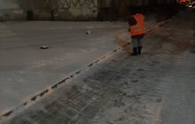 Фото 62: Для посипання доріг від ожеледиці минулої доби використано 513 м3 піскосуміші та 212 м3 солі