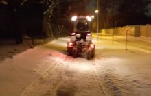 Фото 4: Для посипання доріг від ожеледиці минулої доби використано 527 м3 піскосуміші та 186 м3 солі