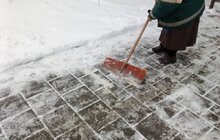 Фото 59: Для посипання доріг від ожеледиці минулої доби використано 527 м3 піскосуміші та 186 м3 солі