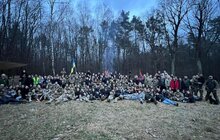 Фото 11: Біля знищеного музею Шухевича у Львові провели теренову гру
