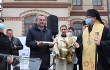 Фото 12: У Львові заклали капсулу під будівництво нової лікарні Медичного центру Святої Параскеви