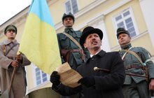 Фото 11: На площі Ринок зачитали відозву про проголошення ЗУНР до 102-ї річниці Листопадового чину