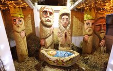 Фото 1: У Львові урочисто відкрили різдвяну шопку