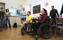 Фото 10: До мерії Львова завітали фіналісти Всеукраїнського турніру з баскетболу на кріслах колісних «Кубок Титанів — 2026»