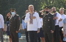 Фото 6: У Львові підняли Державний прапор над Меморіалом пам’яті Героїв Небесної Сотні