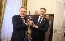 Фото 8: Прем’єр-міністр Хорватії залишив запис у Книзі почесних гостей Львова