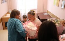 Фото 2: У Центрі «Незламні матусі» оселилась нова мешканка: новонароджена дівчинка Даринка