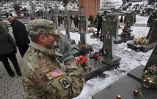 Фото 17: На Личаківському кладовищі вшанували усіх полеглих захисників України