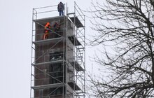 Фото 3: Аварійну стелу Монументу Слави демонтують: підрядник розпочав демонтажні роботи