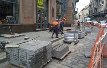 Фото 1: На вул. Коперника завершують поточний ремонт хідника