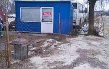 Фото 4: Недобросовісний підприємець нарешті звільнив самозахоплену комунальну ділянку, на якій продавав автомобілі