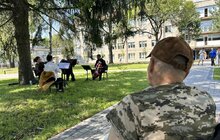 Фото 10: Музиканти Луганської філармонії зіграли для поранених військових в одній з лікарень Львова
