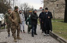 Фото 36: У Львові запустили безкоштовні екскурсії для військових, що лікуються у місті (відео)