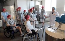 Фото 1: Пацієнтам центру НЕЗЛАМНІ продемонстрували, як випікають хліб