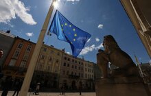 Фото 5: У центрі Львова підняли прапор Європейського Союзу (відео)