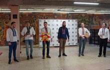 Фото 5: Колядки, пампухи і кутя: в Urban Camp Lviv організували традиційний Святвечір для переселенців