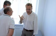Фото 2: «Відповідно до програми „Львів-2020“ у нас має бути багато амбулаторій», — А. Садовий