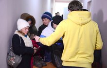 Фото 16: Помилися, поїли, отримали одяг і допомогу: місто знову організувало масштабний захід для безхатьків