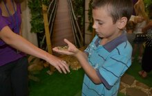 Фото 3: Для дітей із Залізничного району соціальні фахівці провели естетичну акцію